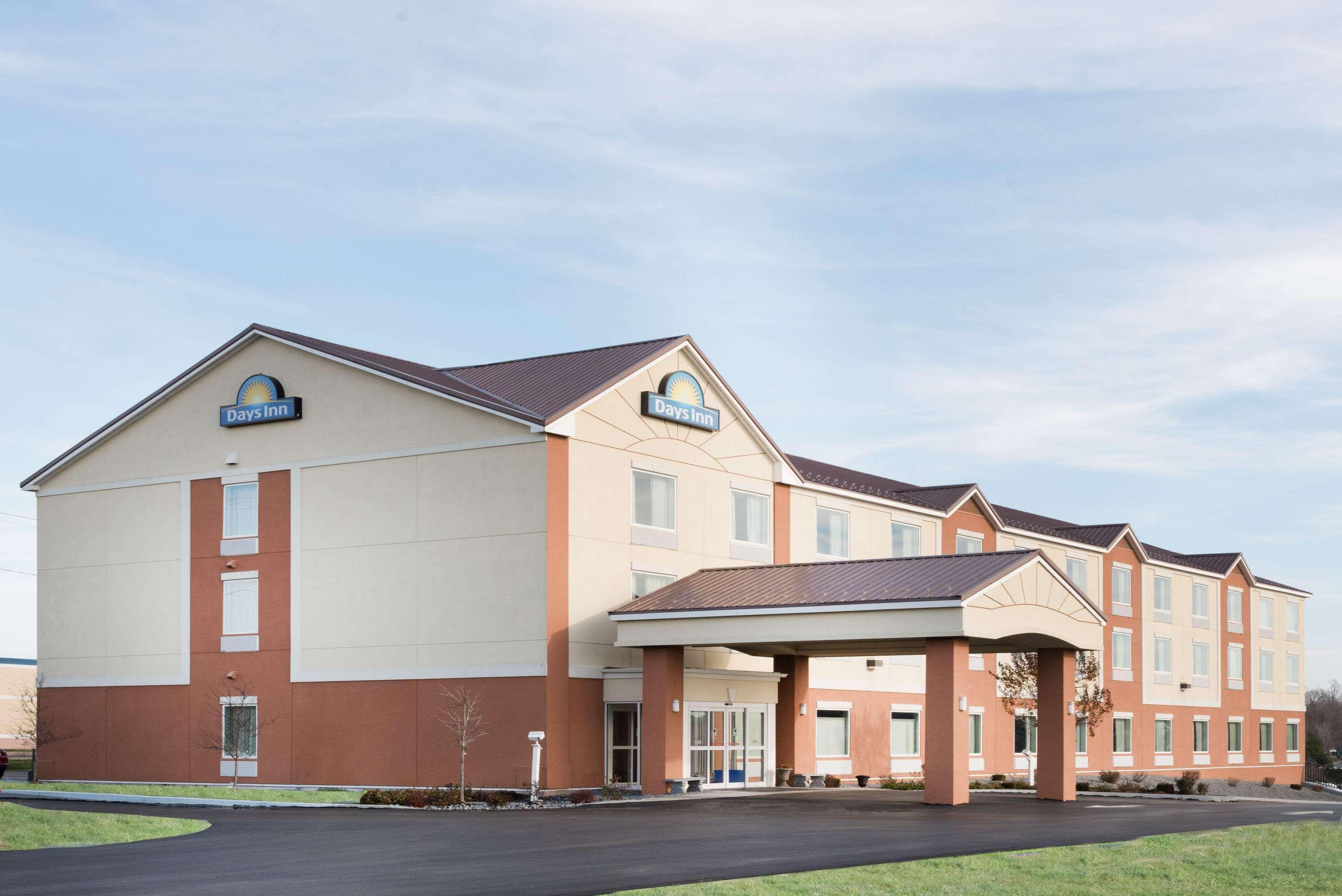 Days Inn By Wyndham Watertown Fort Drum Evans Mills Dış mekan fotoğraf
