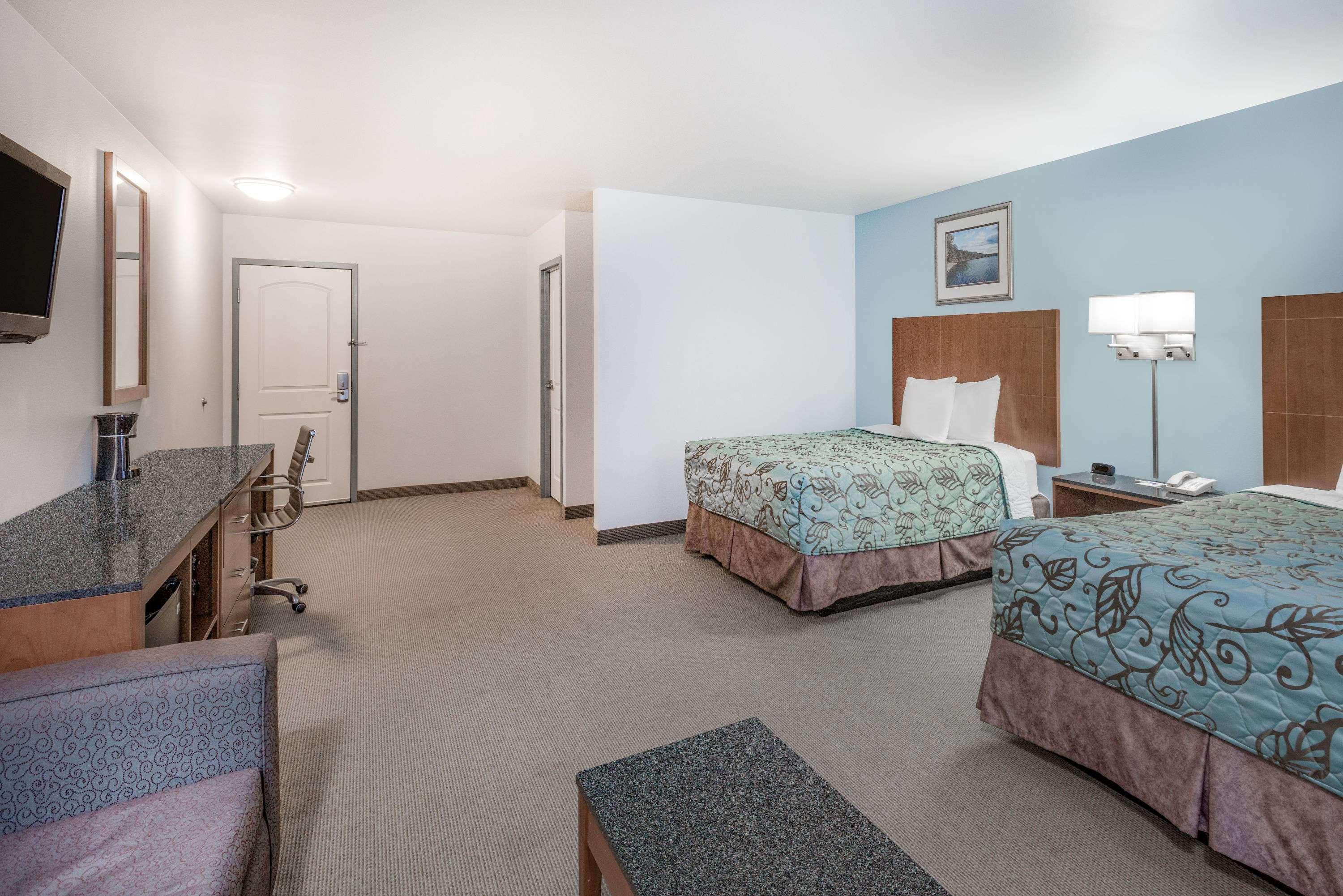 Days Inn By Wyndham Watertown Fort Drum Evans Mills Dış mekan fotoğraf